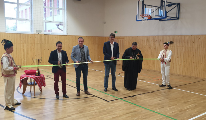 3. fotografia fotogalérie Slávnostné otvorenie zrekonštruovanej telocvične ZŠ s MŠ Jakubany (31.08.2019)