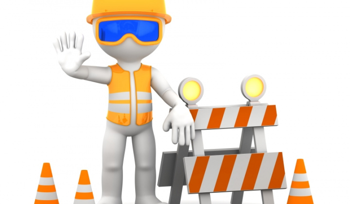 Fotka - OZNAM - neprejazdná cesta