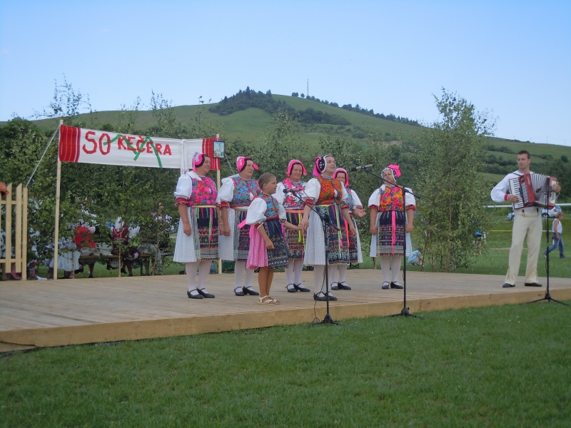 Na švatoho Jána - 50 rokov folklórny súbor Kečera. 